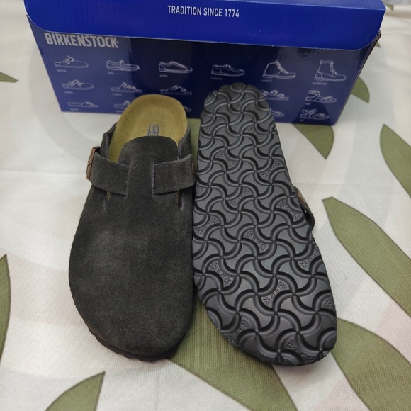 Birkenstock Boston narrow | Cork footbed and suede upper - Picture 3 of 4